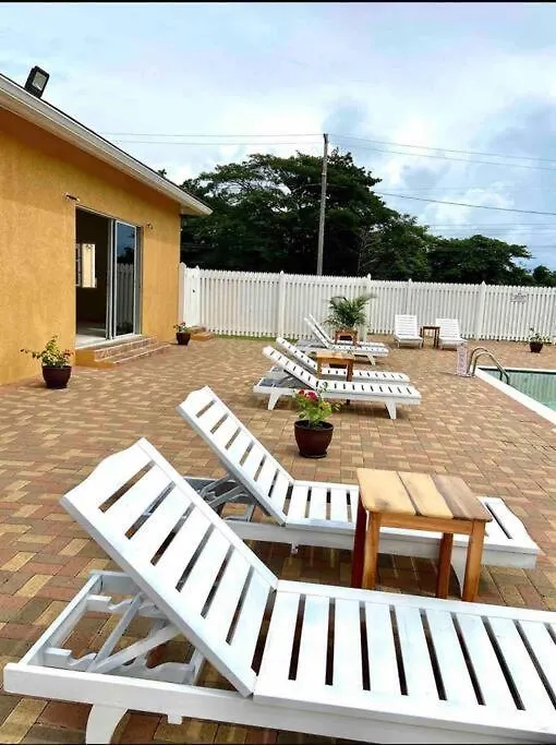 Blue Waters Apartman Runaway Bay
